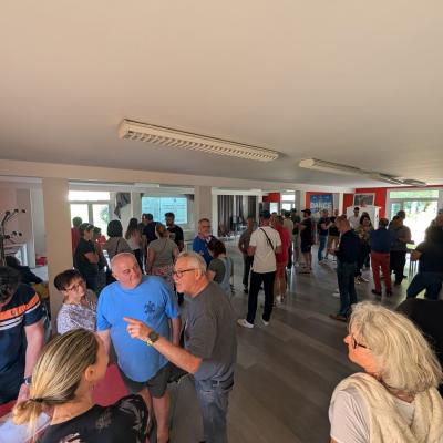 Les adhérents et les invités