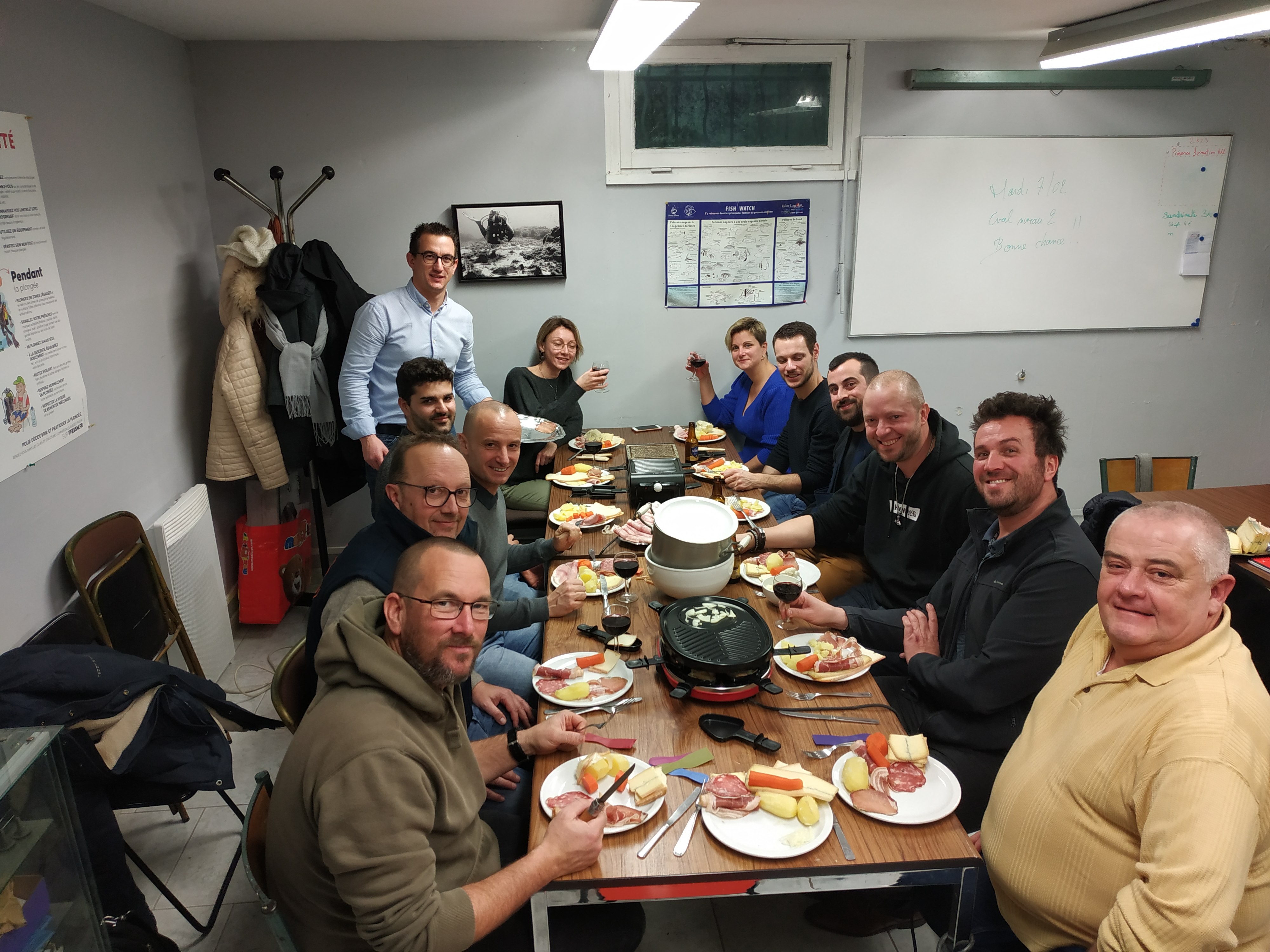 Repas convivial pour clôturer l'épreuve théorique. 