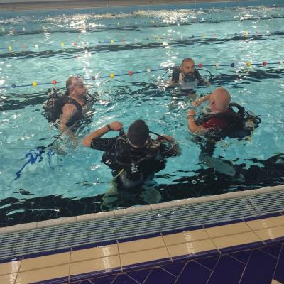 Niveau 1 2023 dernière séance piscine